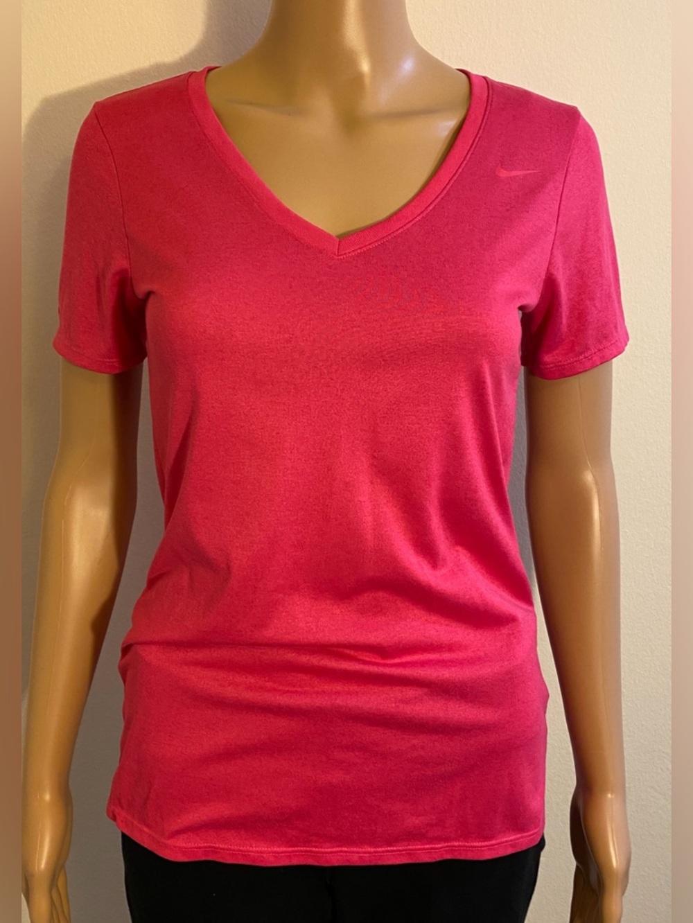 Women Nike Dri-Fit Pink Short Sleeve V Neck Athletic Tee